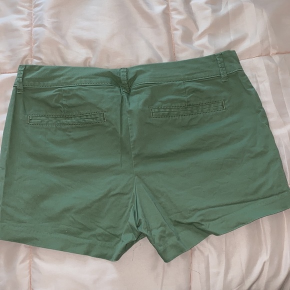 Old Navy Pixie shorts size 6 - Picture 2 of 2